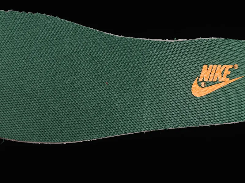 All Categories Nk SB Dunk Series Nk SB Dunk Low Low-top sneakers Nk SB Dunk Low "Miami Hurricanes" Orange-green SB low-top casual sneakers DD1391-300
